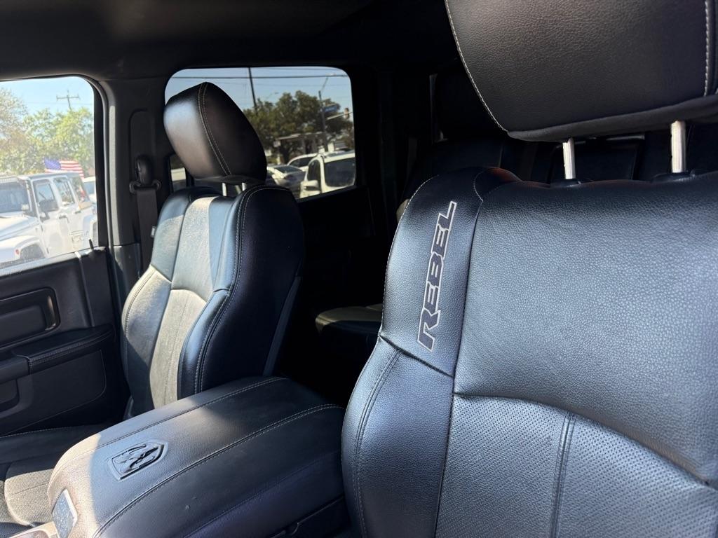 RAM 1500 Rebel Crew Cab SWB 4WD 2018