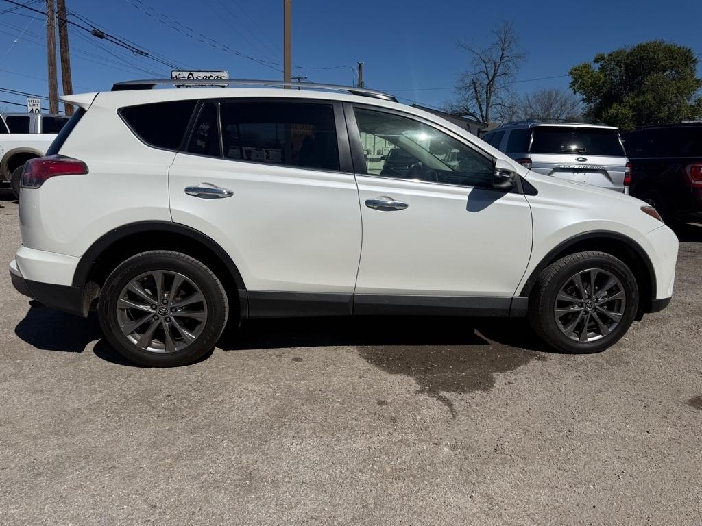 Toyota RAV4 Limited AWD 2018