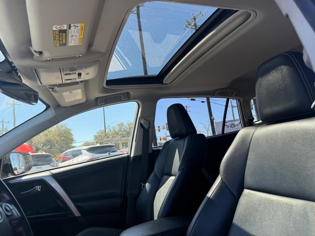 Toyota RAV4 Limited AWD 2018