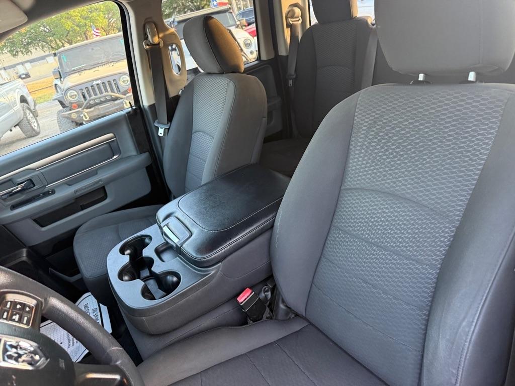 RAM 1500 Classic Tradesman Quad Cab 2WD 2019