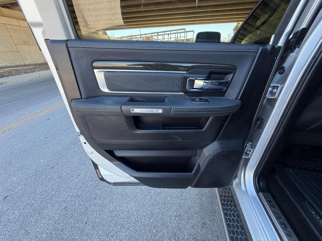 RAM 1500 Longhorn Crew Cab SWB 2WD 2015