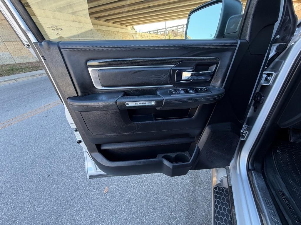 RAM 1500 Longhorn Crew Cab SWB 2WD 2015