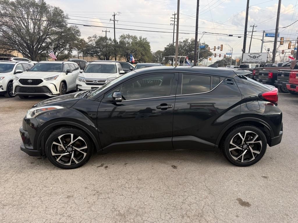 Toyota C-HR XLE 2019