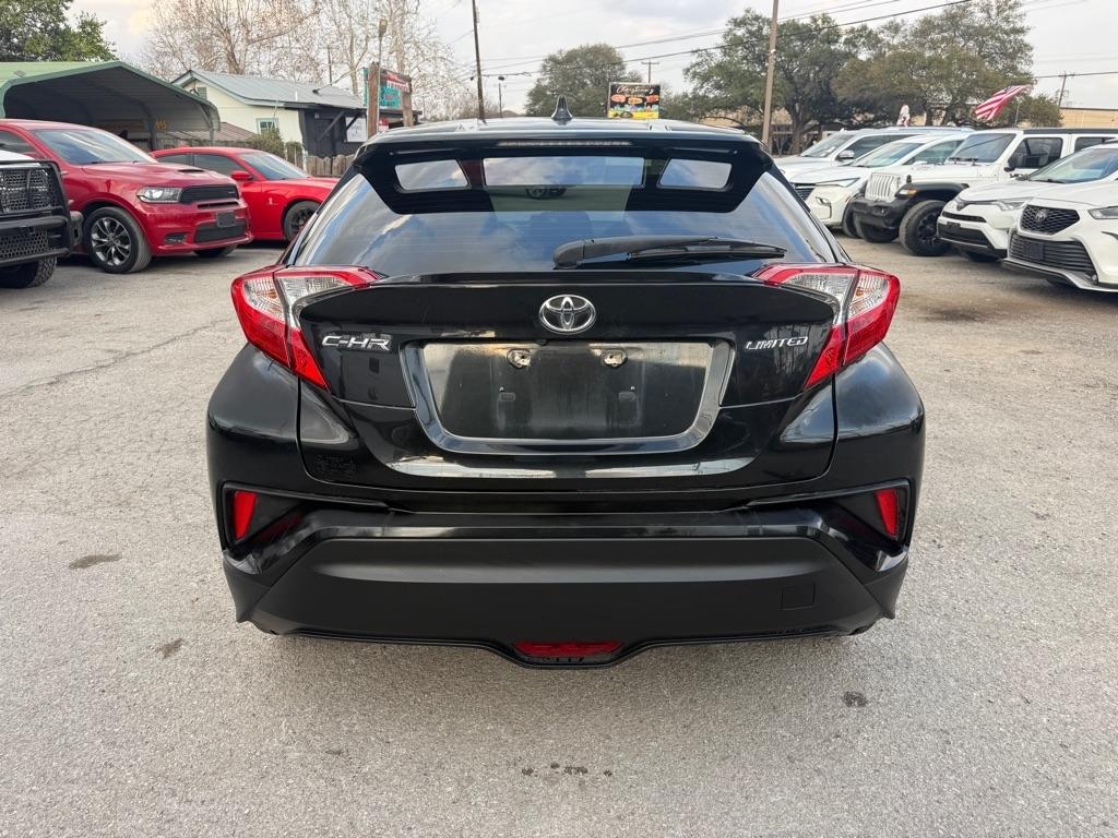 Toyota C-HR XLE 2019