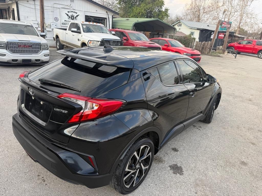 Toyota C-HR XLE 2019