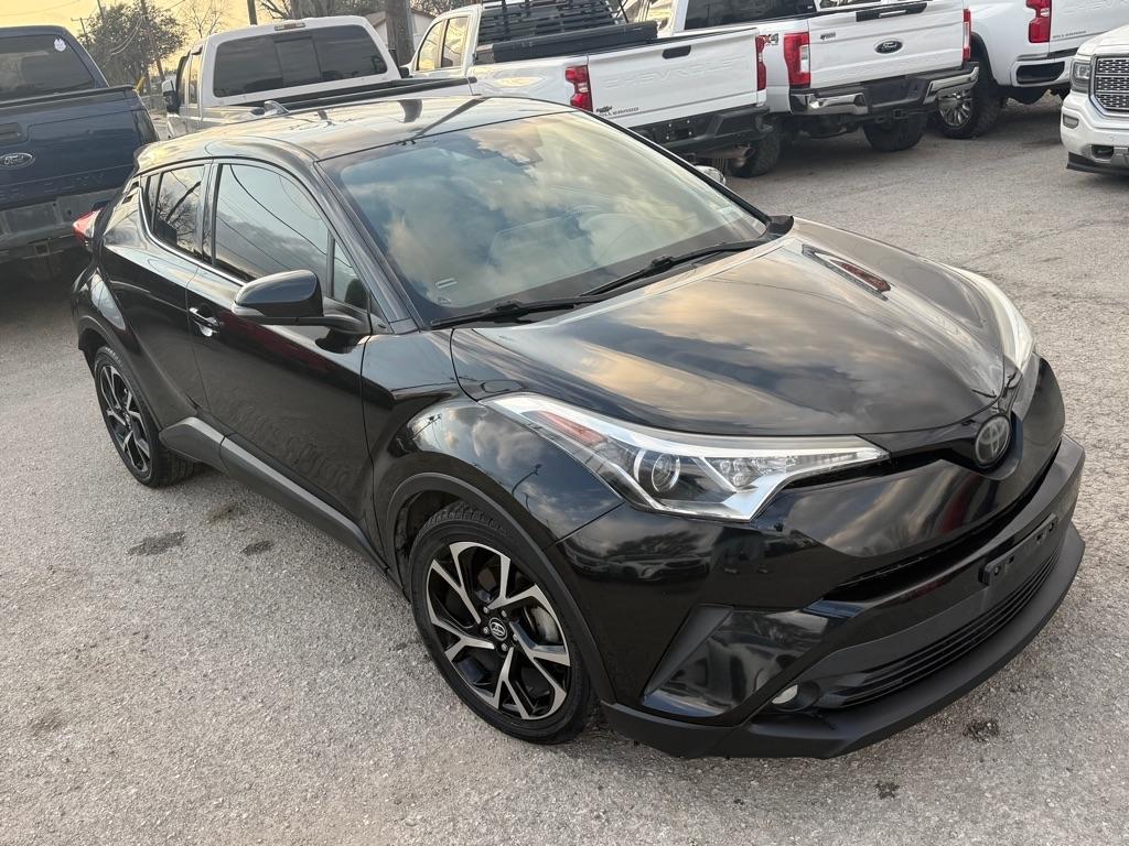 Toyota C-HR XLE 2019