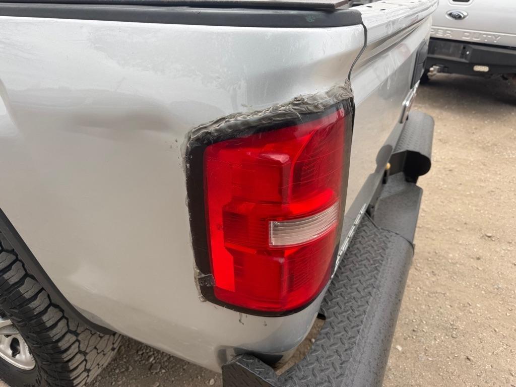 GMC Sierra 3500HD Base Crew Cab 4WD 2016