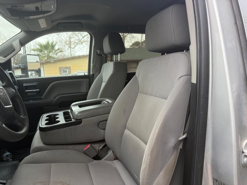 GMC Sierra 3500HD Base Crew Cab 4WD 2016