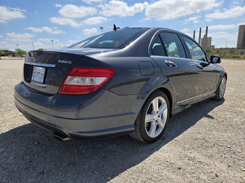 Mercedes-Benz C-Class C300 4MATIC Sport Sedan 2011