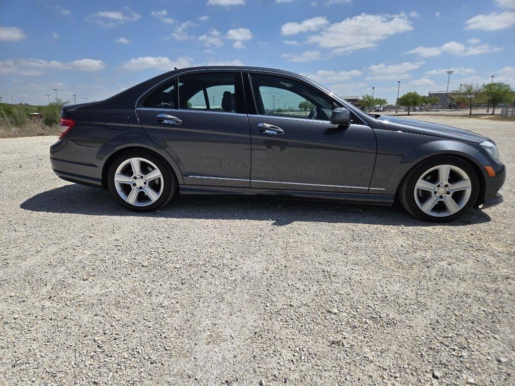 Mercedes-Benz C-Class C300 4MATIC Sport Sedan 2011