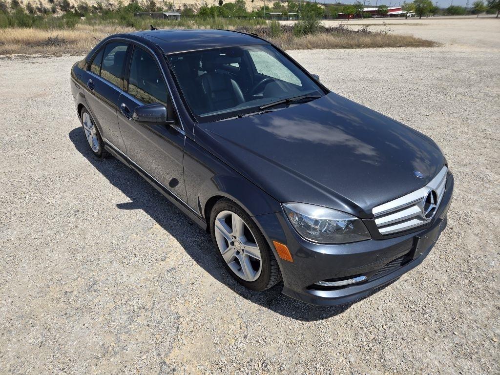 Mercedes-Benz C-Class C300 4MATIC Sport Sedan 2011