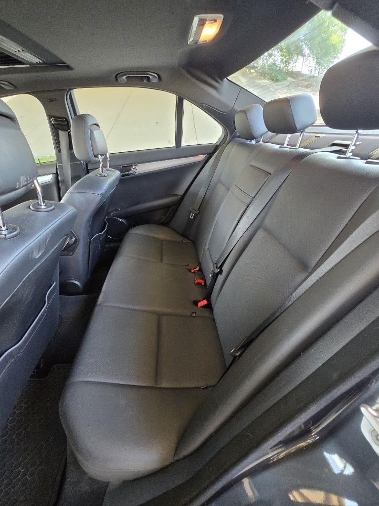 Mercedes-Benz C-Class C300 4MATIC Sport Sedan 2011