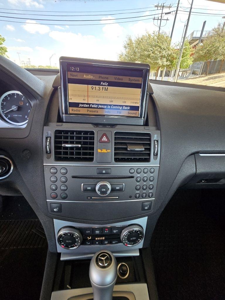 Mercedes-Benz C-Class C300 4MATIC Sport Sedan 2011