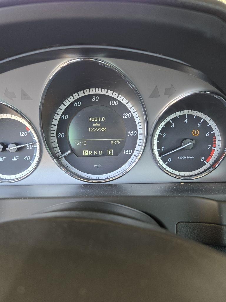 Mercedes-Benz C-Class C300 4MATIC Sport Sedan 2011