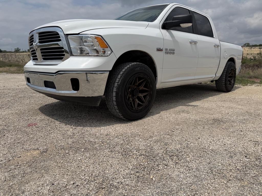 RAM 1500 SLT Crew Cab SWB 2WD 2016