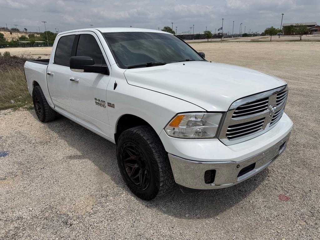 RAM 1500 SLT Crew Cab SWB 2WD 2016