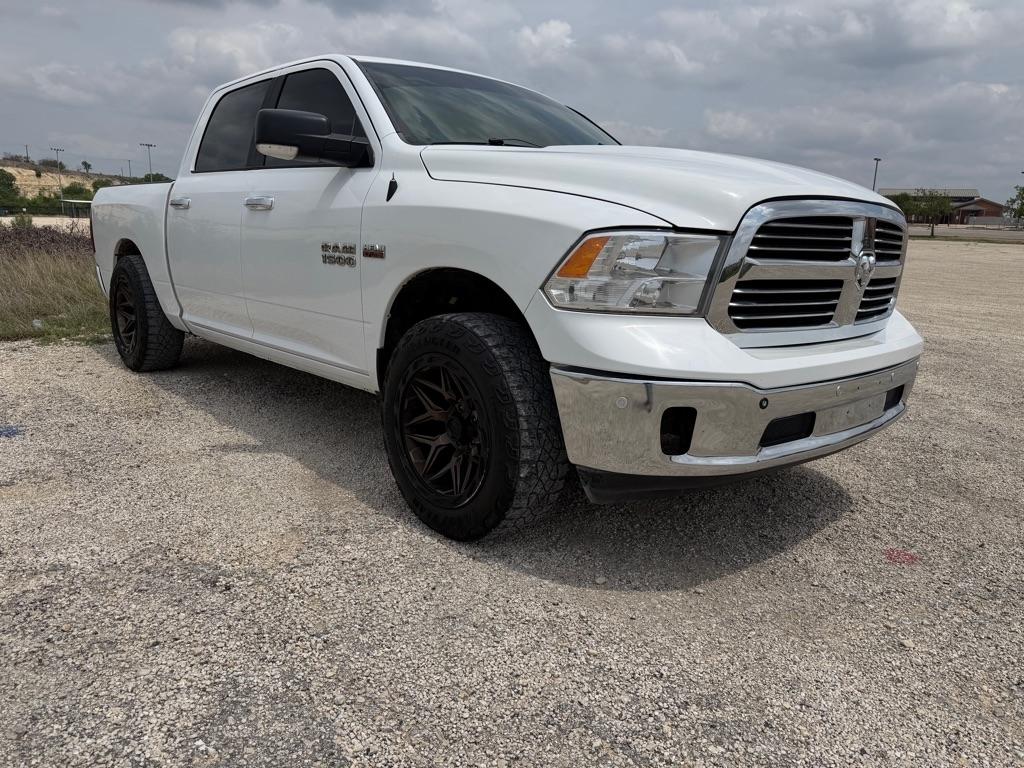 RAM 1500 SLT Crew Cab SWB 2WD 2016