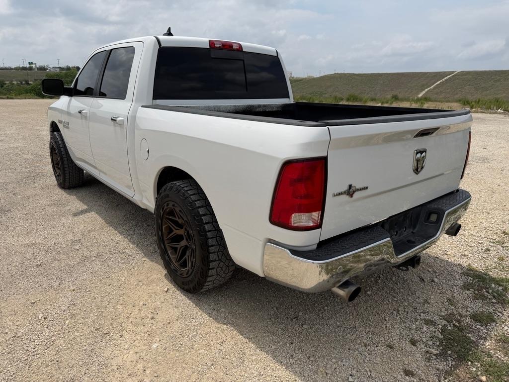 RAM 1500 SLT Crew Cab SWB 2WD 2016