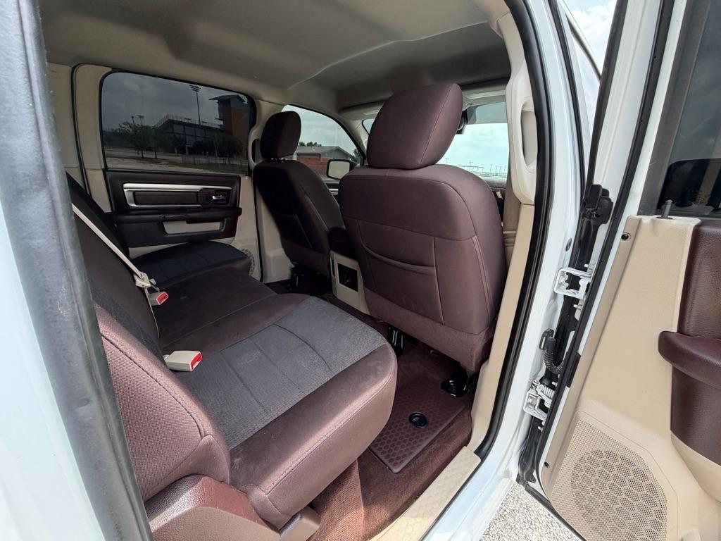 RAM 1500 SLT Crew Cab SWB 2WD 2016