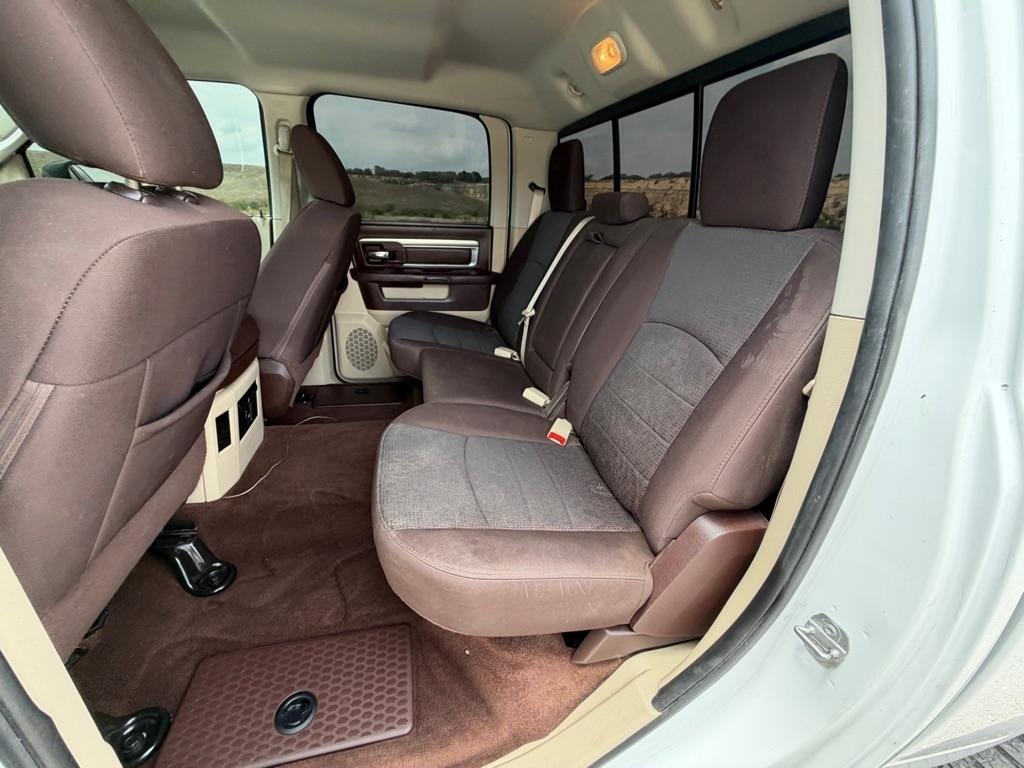 RAM 1500 SLT Crew Cab SWB 2WD 2016