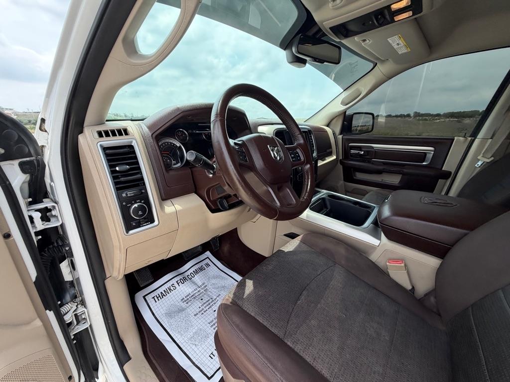 RAM 1500 SLT Crew Cab SWB 2WD 2016