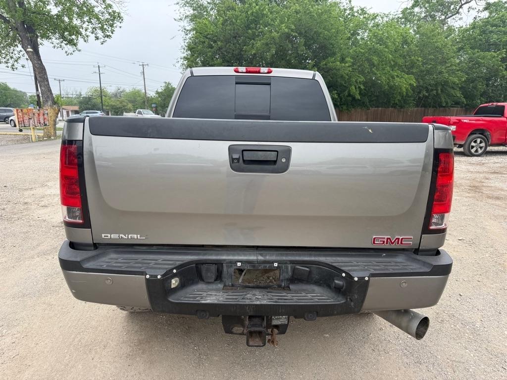 GMC Sierra 2500HD Denali Crew Cab 4WD 2013