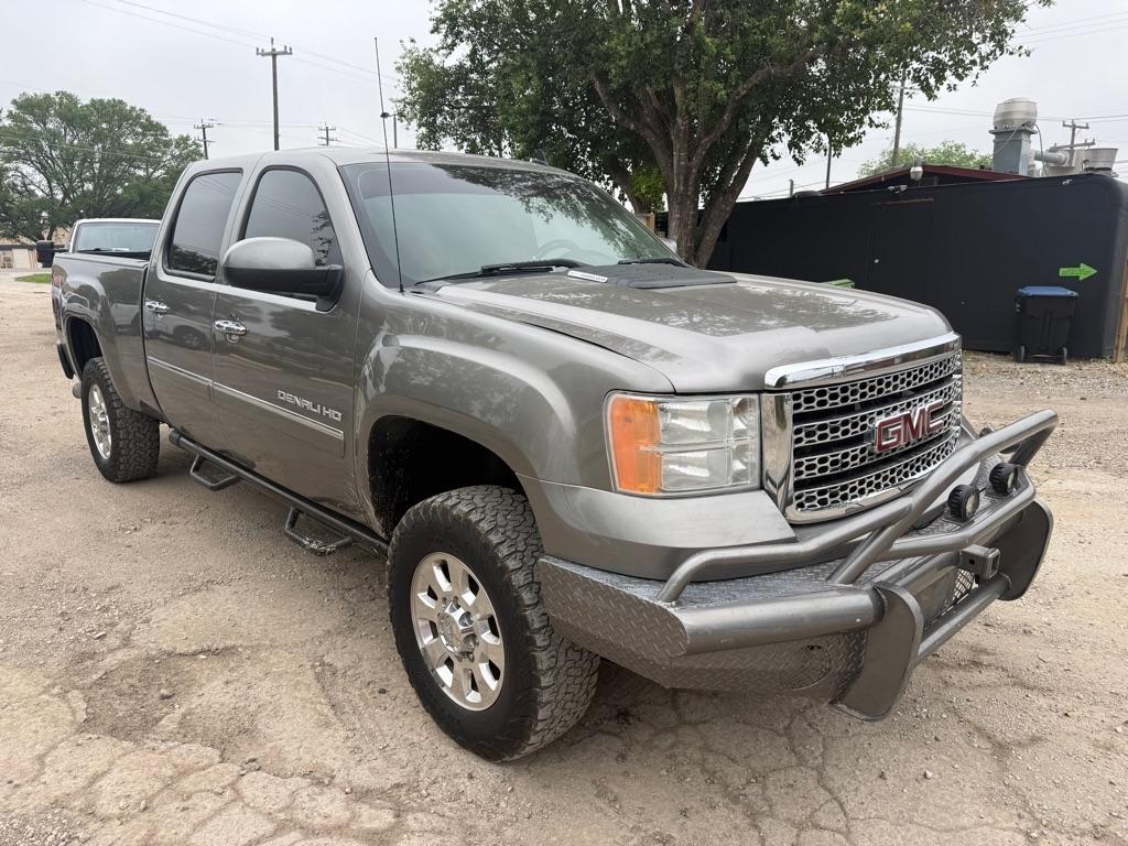 GMC Sierra 2500HD Denali Crew Cab 4WD 2013