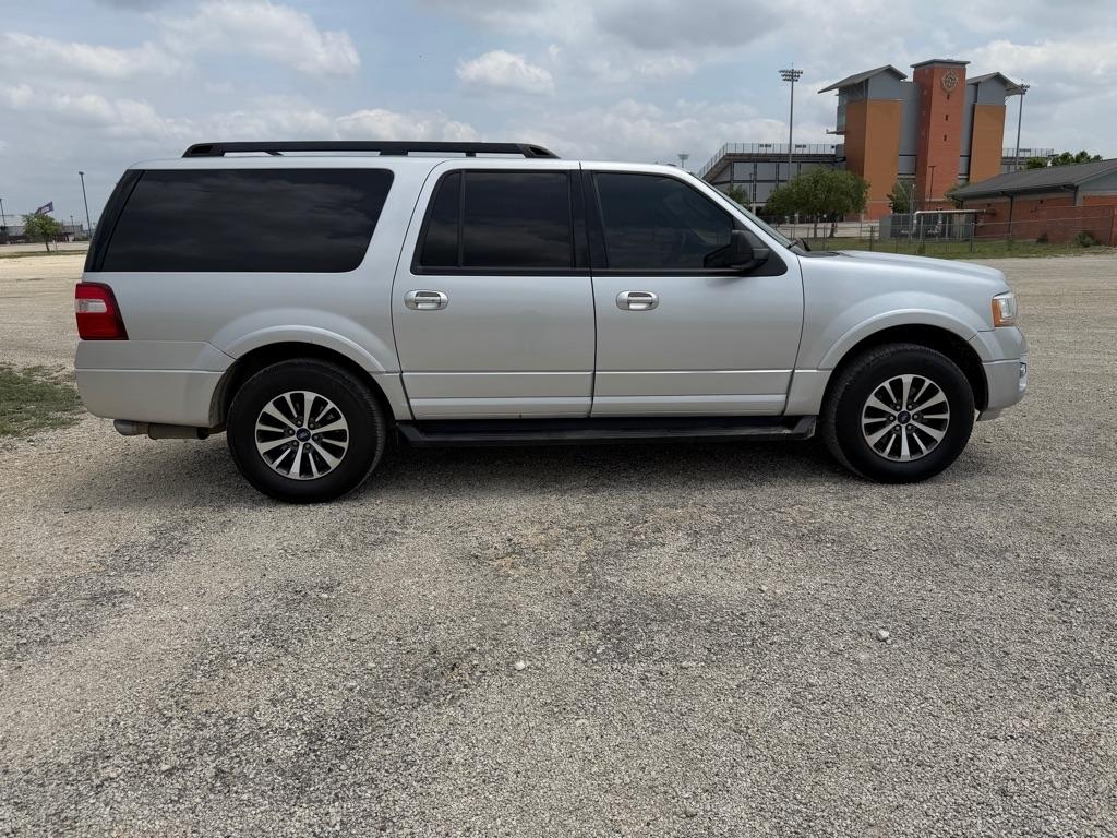 Ford Expedition EL XLT 2WD 2016
