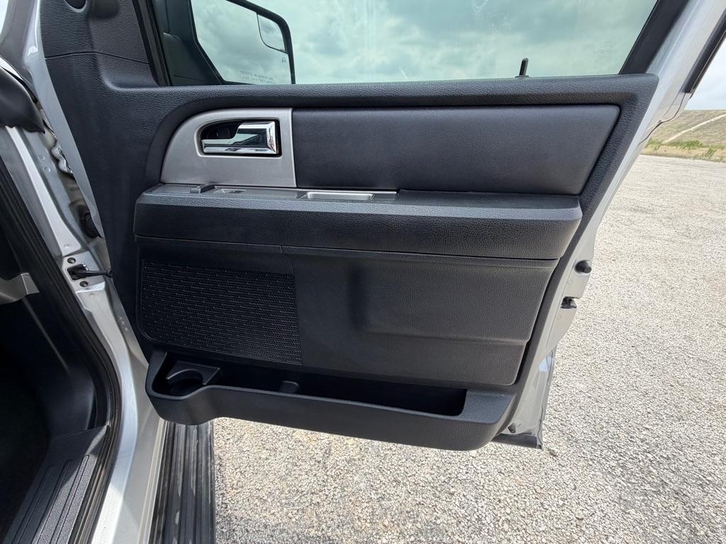 Ford Expedition EL XLT 2WD 2016