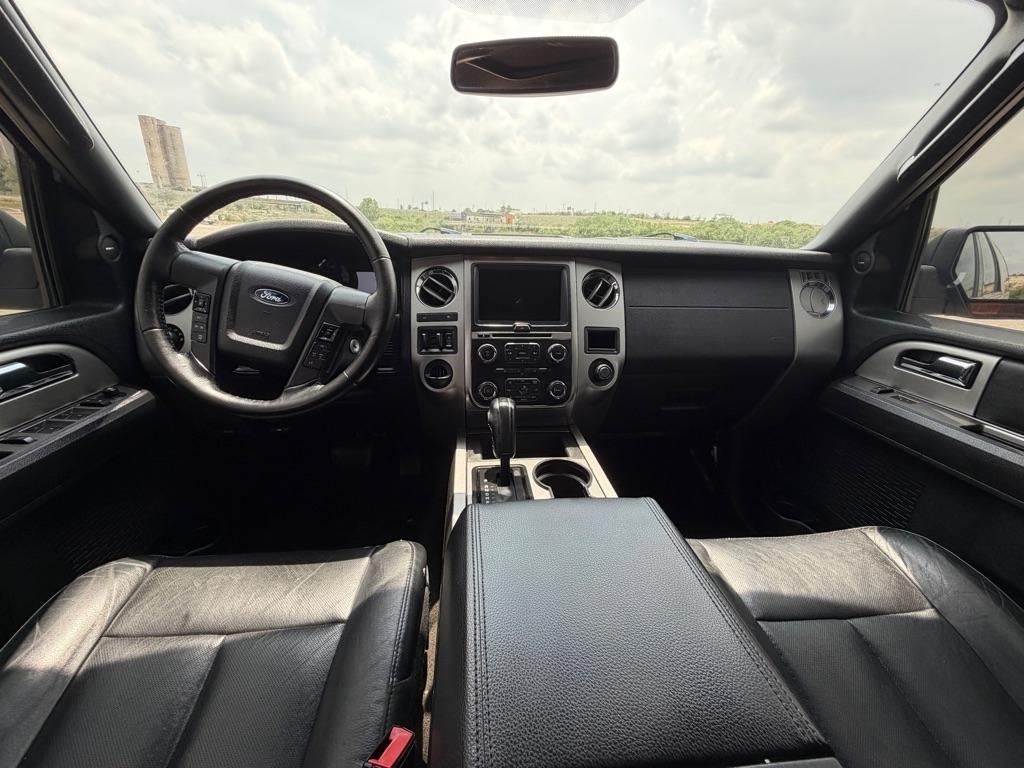 Ford Expedition EL XLT 2WD 2016