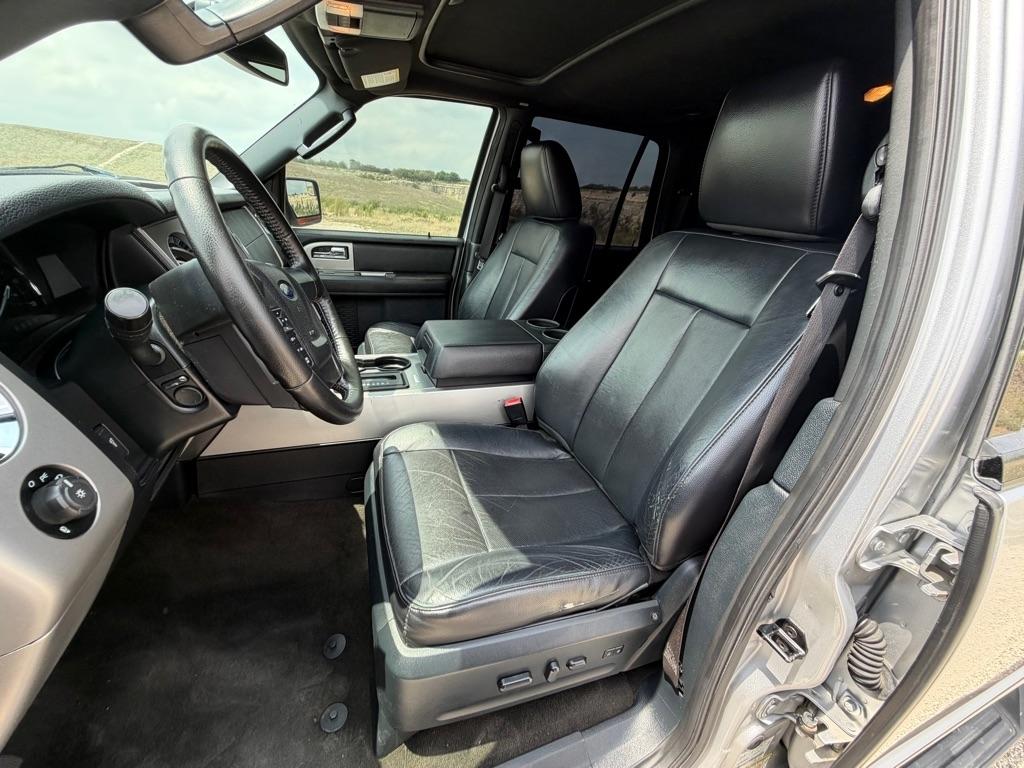 Ford Expedition EL XLT 2WD 2016