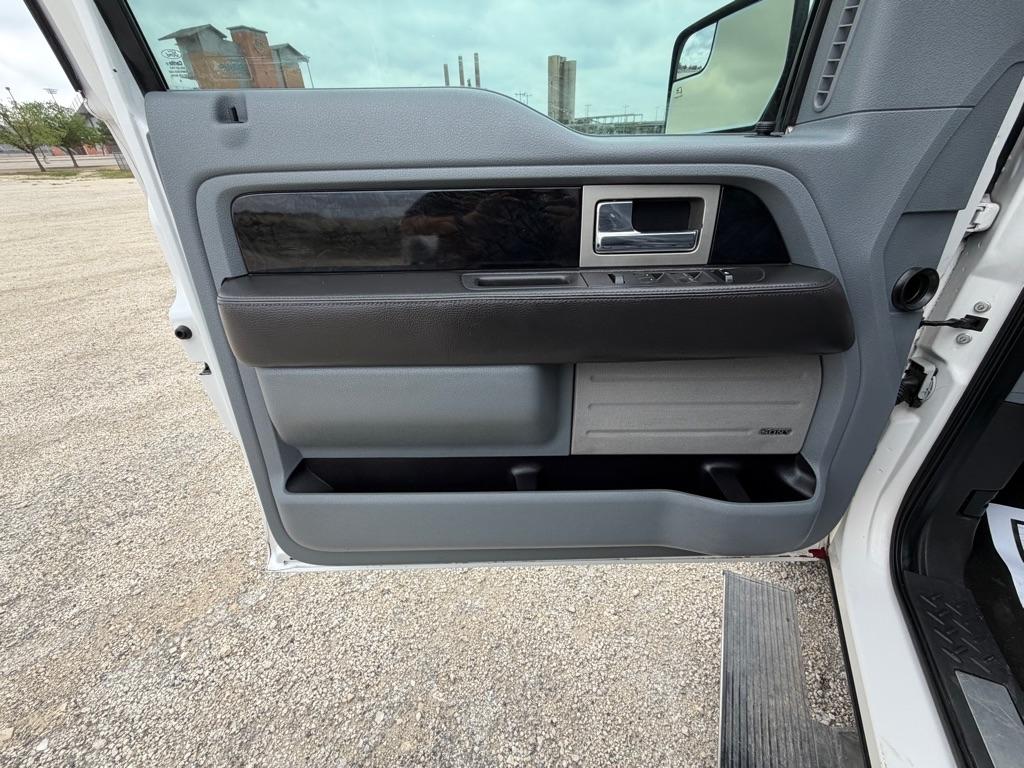 Ford F-150 XL SuperCrew 5.5-ft. Bed 4WD 2012