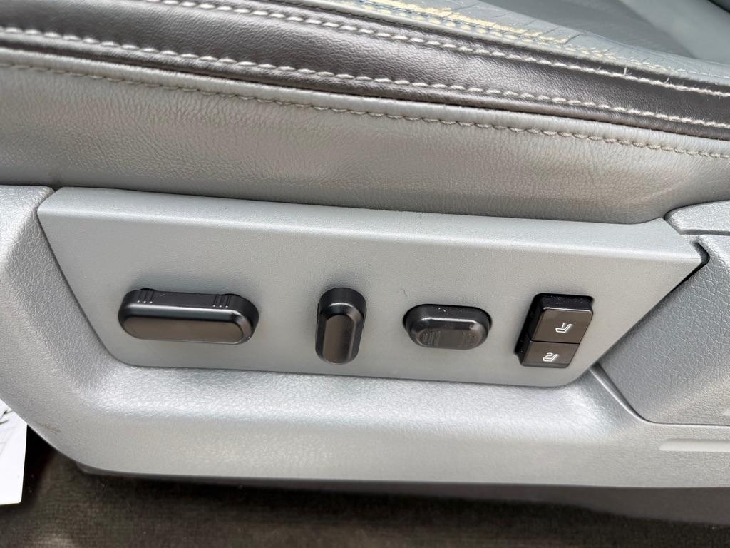 Ford F-150 XL SuperCrew 5.5-ft. Bed 4WD 2012