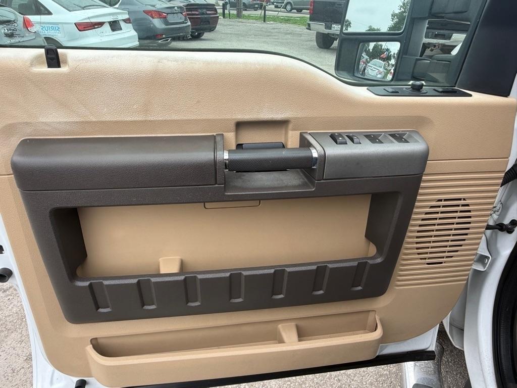 Ford F-350 SD King Ranch Crew Cab 4WD 2012