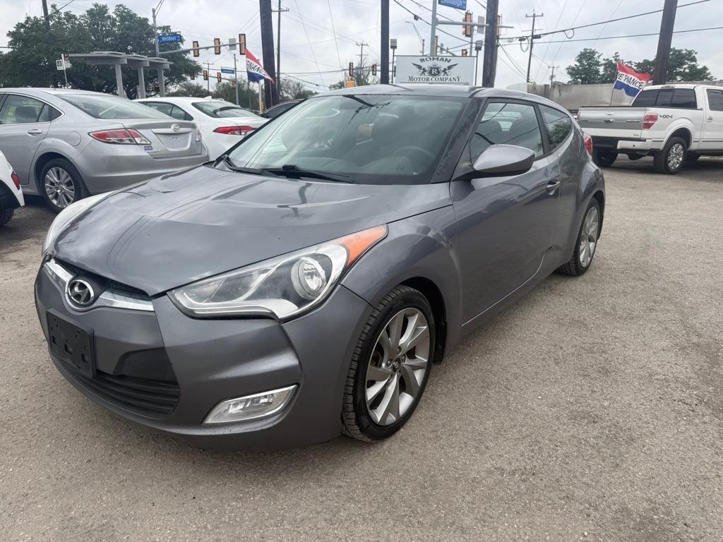 Hyundai Veloster Base 6MT 2017