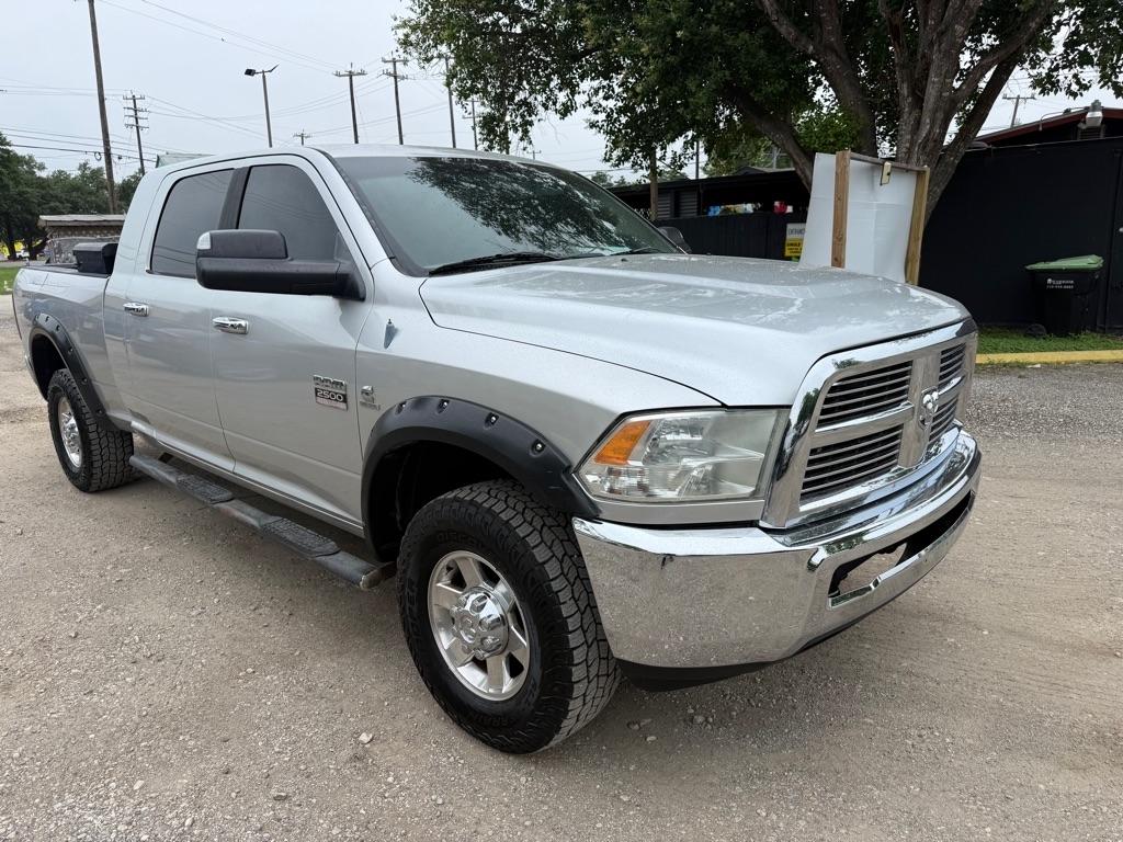 Dodge 2500 SLT Mega Cab 4WD 2012