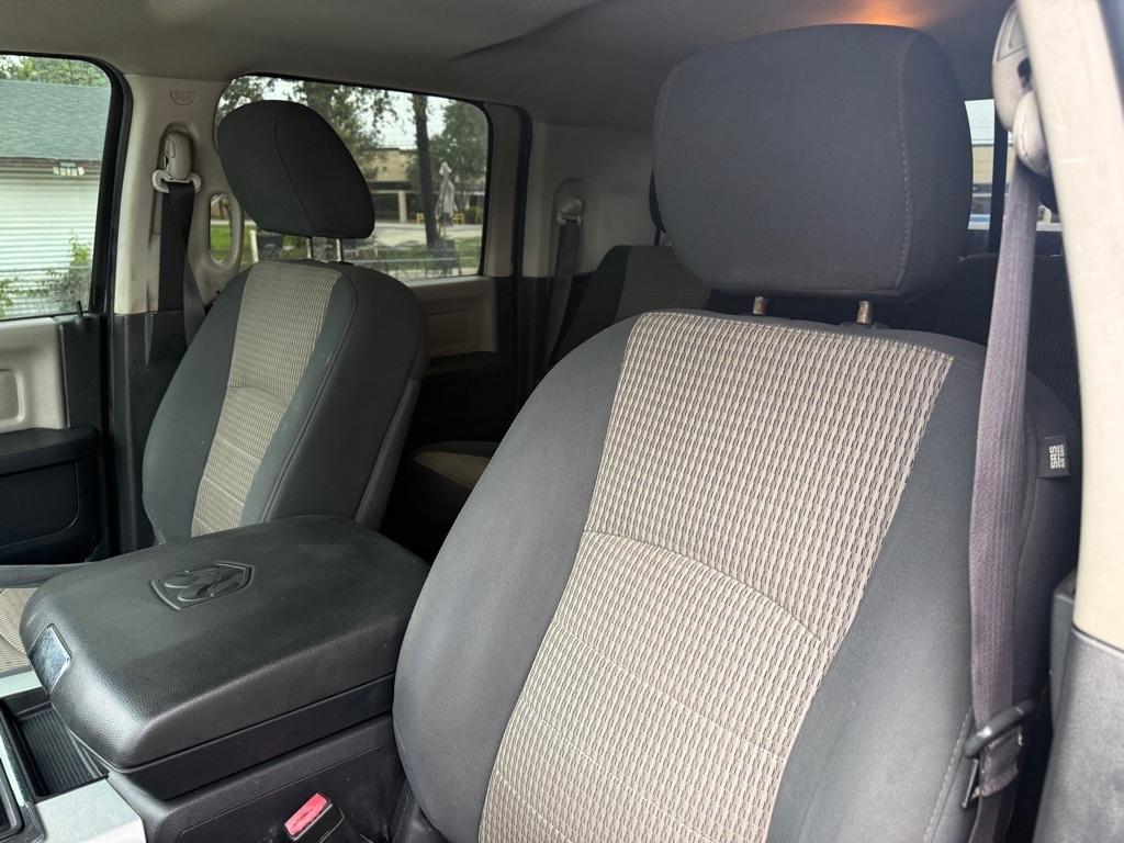 Dodge 2500 SLT Mega Cab 4WD 2012