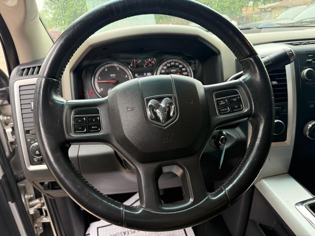 Dodge 2500 SLT Mega Cab 4WD 2012