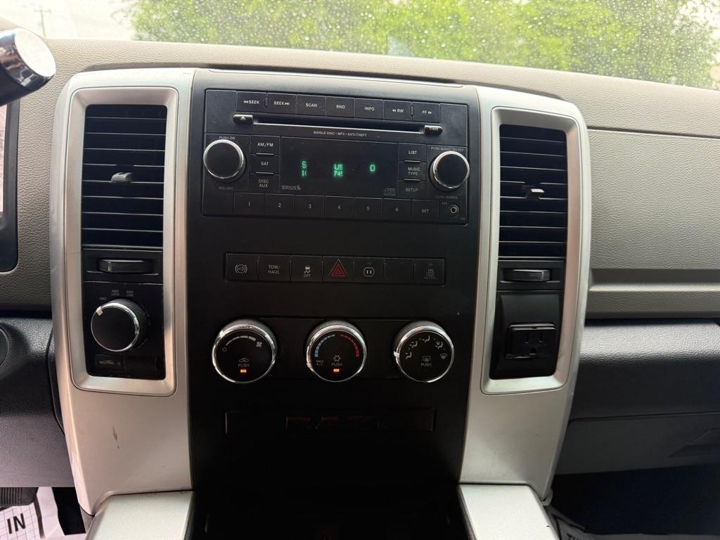 Dodge 2500 SLT Mega Cab 4WD 2012
