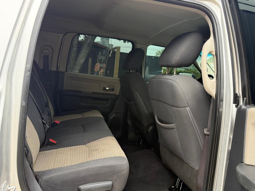 Dodge 2500 SLT Mega Cab 4WD 2012