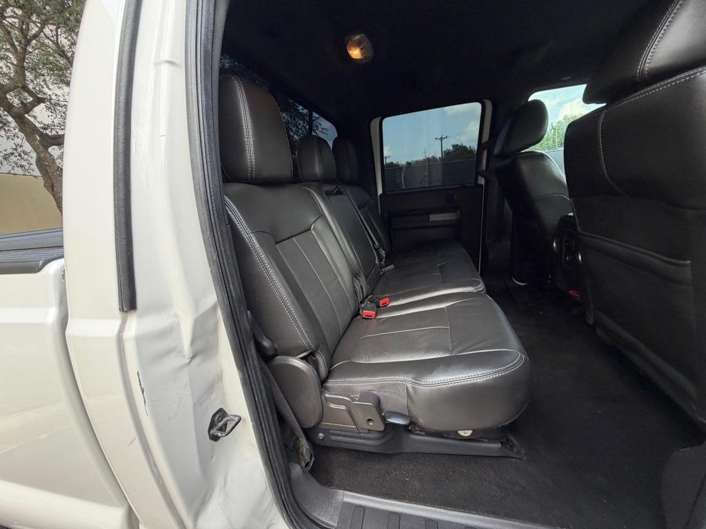 Ford F-350 SD King Ranch Crew Cab 2WD 2011