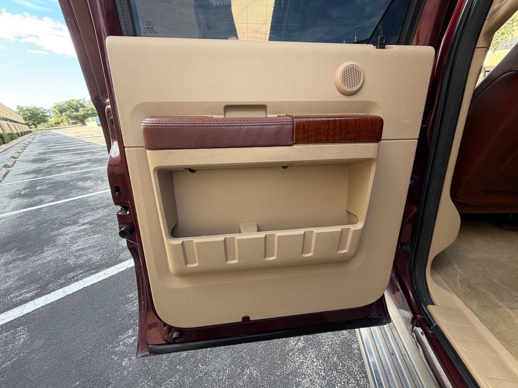 Ford F-250 SD King Ranch Crew Cab 4WD 2012