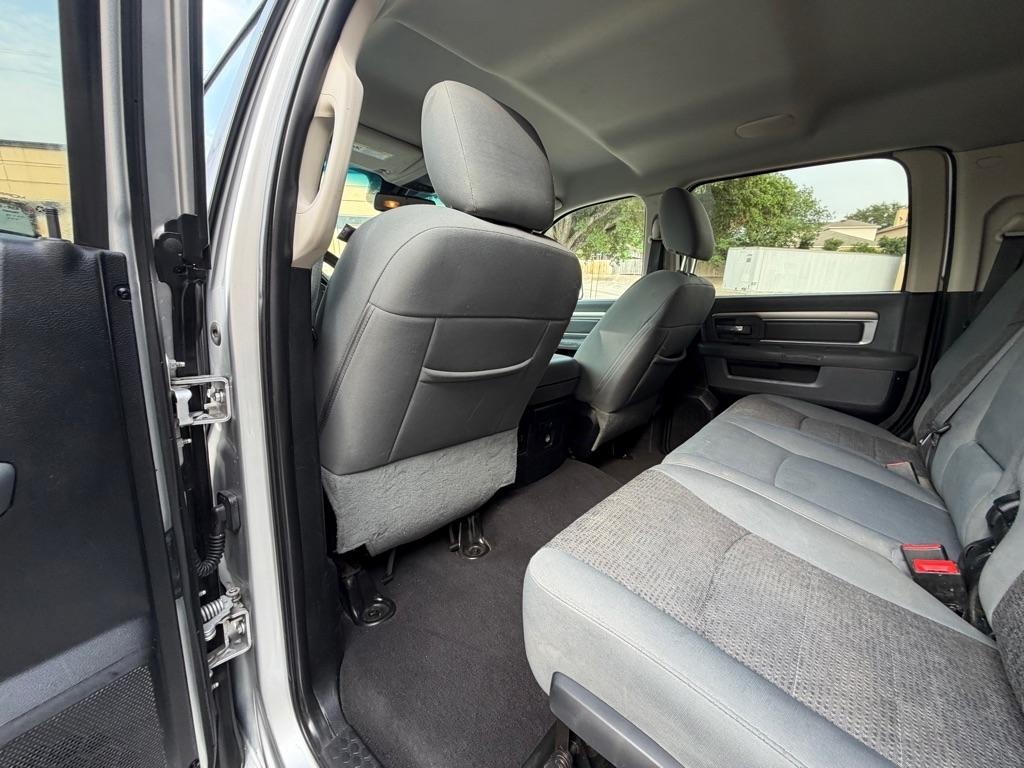 RAM 2500 SLT Mega Cab 2WD 2015
