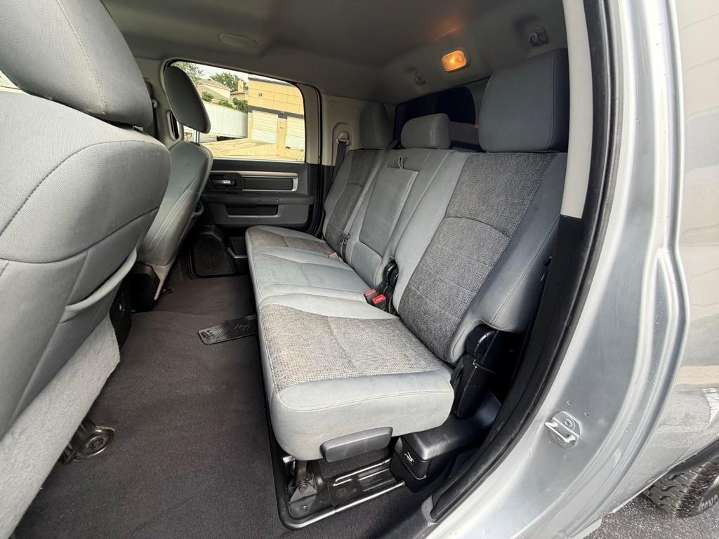 RAM 2500 SLT Mega Cab 2WD 2015