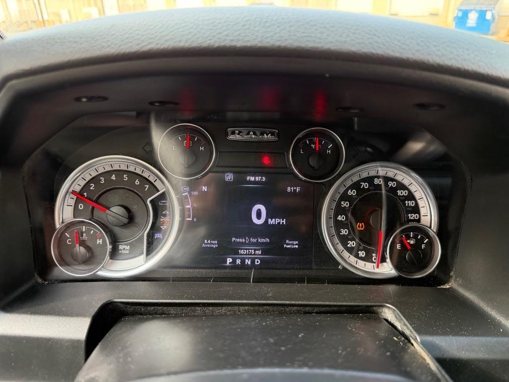 RAM 2500 SLT Mega Cab 2WD 2015