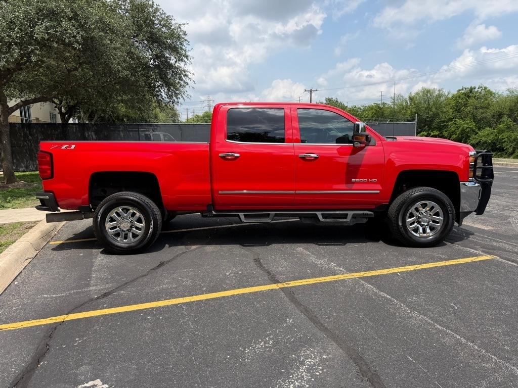 Chevrolet Silverado 2500HD LTZ Crew Cab 4WD 2018