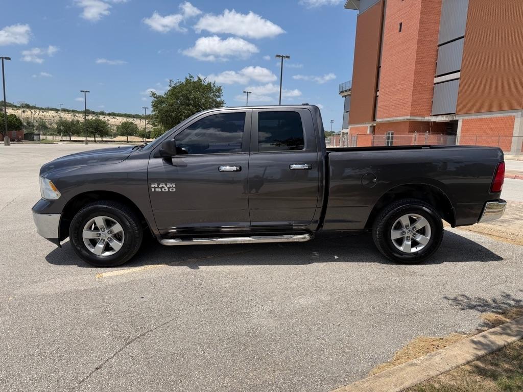 RAM 1500 SLT Quad Cab 4WD 2017