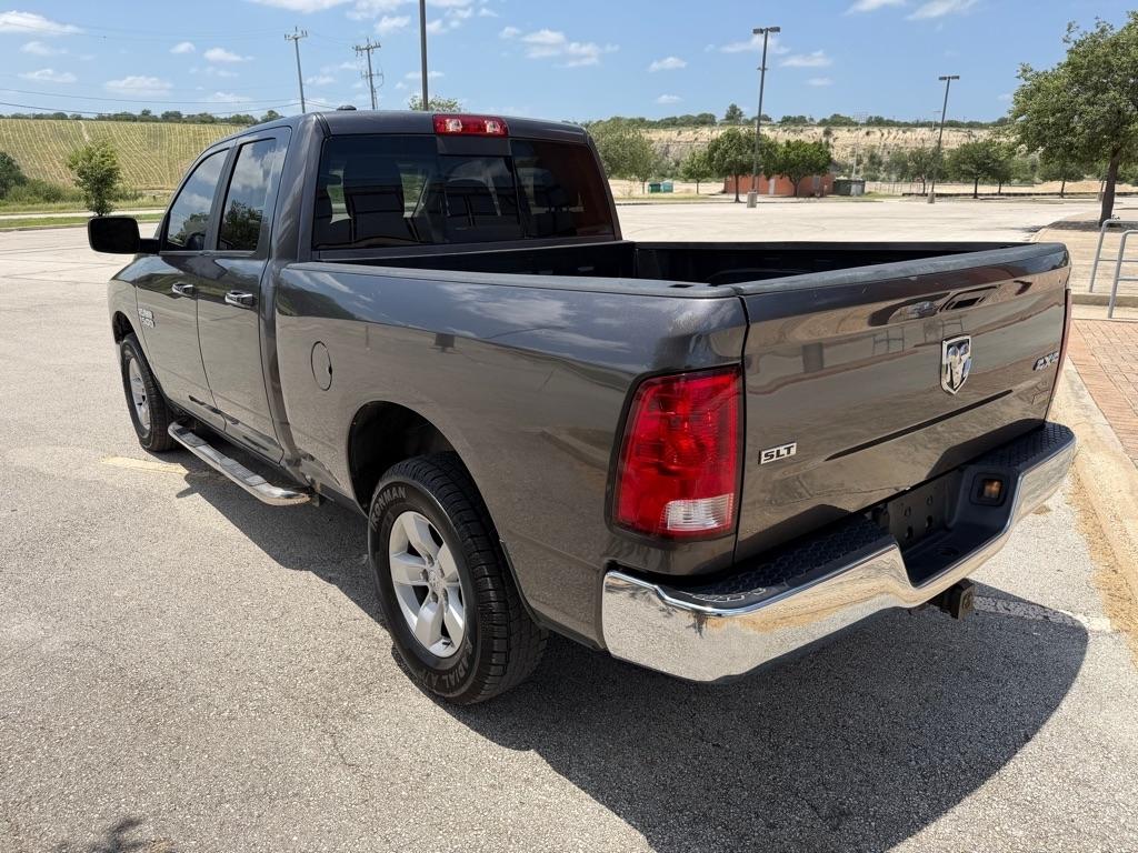 RAM 1500 SLT Quad Cab 4WD 2017