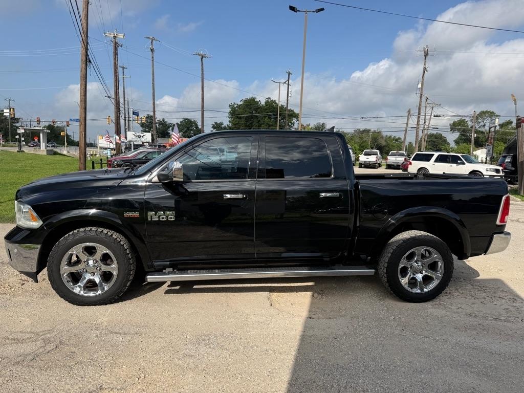 RAM 1500 Laramie Crew Cab SWB 4WD 2015