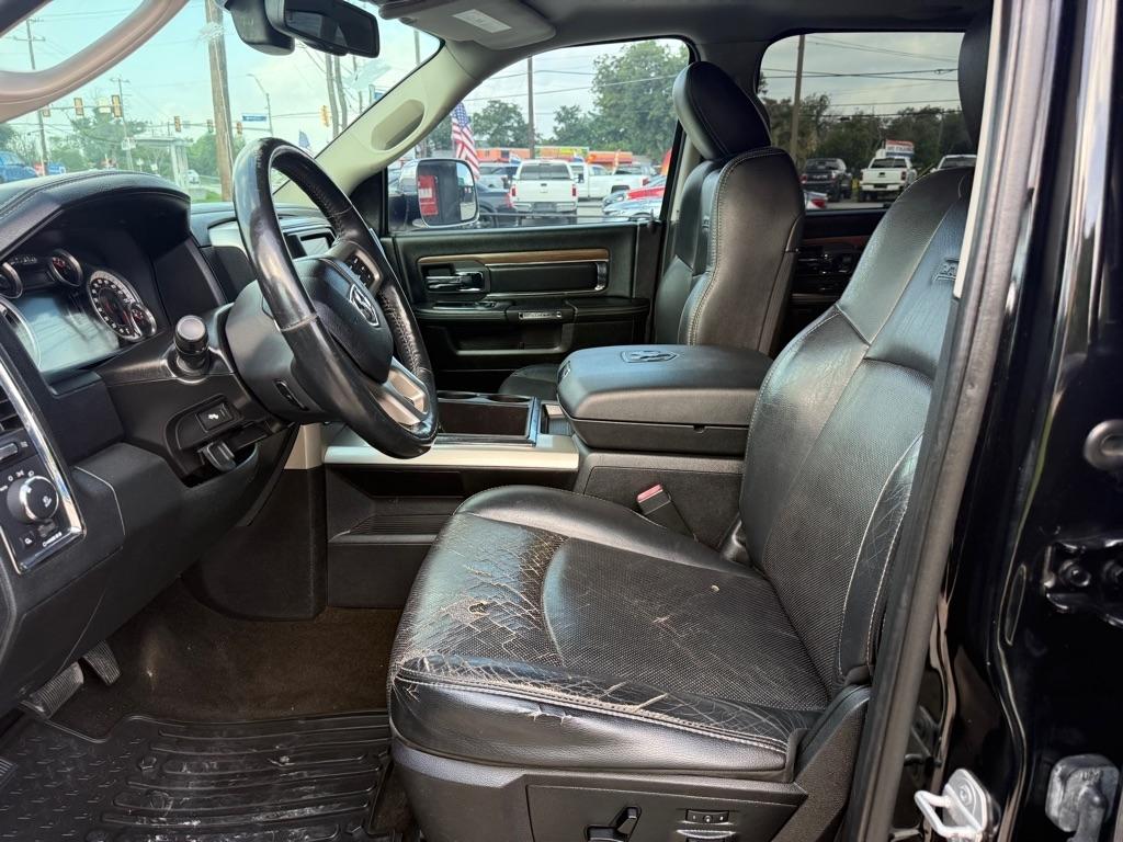 RAM 1500 Laramie Crew Cab SWB 4WD 2015